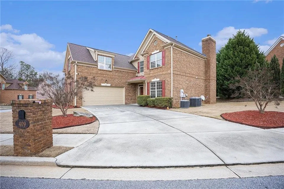 Loganville, GA — Sold $400K–$450K